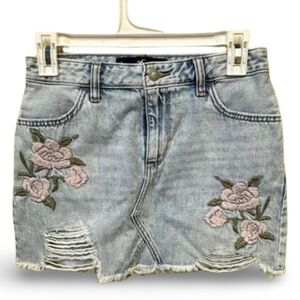 Hollister Floral Embroidered Denim Mini Skirt Distressed Y2K Size 3
